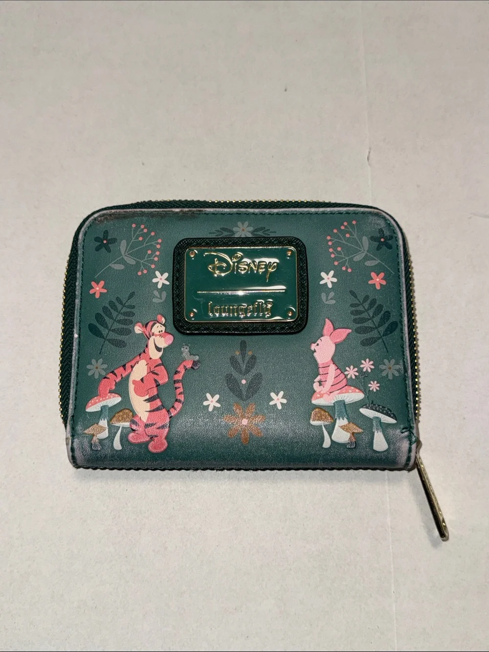Loungefly Green Tigger & Piglet Compact Zip Card Holder
